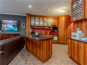 3 Bed House in George South