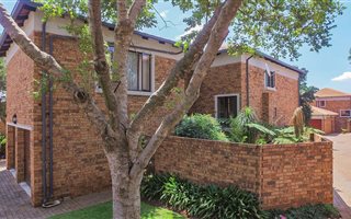 4 Bedroom Townhouse in Centurion Golf Estate