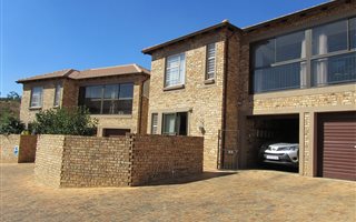 3 Bedroom House in Wilgeheuwel