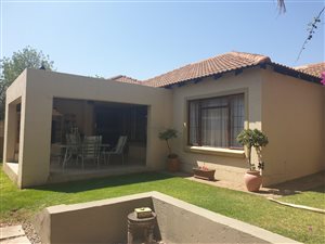 3 Bed House in Thatchfield