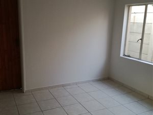 1 Bed Garden Cottage in Ontdekkers Park