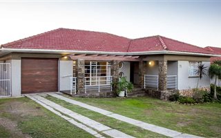 4 Bedroom House in Parsons Hill