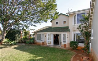 4 Bedroom Duplex in Somerset Park