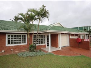 3 Bedroom Simplex in Mt Edgecombe