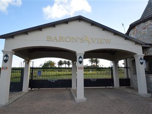 840 m² Land available in Plettenberg Bay