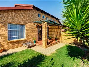 2 Bed Duplex in Honey Park