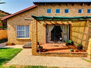 2 Bed Duplex in Honey Park