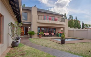 3 Bedroom House in La Como Lifestyle Estate