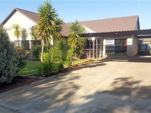 3 Bed House in Witpoortjie