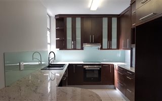 2 Bedroom Apartment in Mouille Point