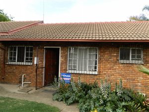 2 Bed Townhouse in Garsfontein