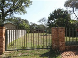1000 m² Land available in Onverwacht