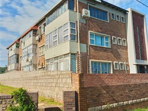 2 Bed Apartment in Bluff