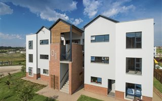 2 Bedroom Apartment in Carlswald Estate