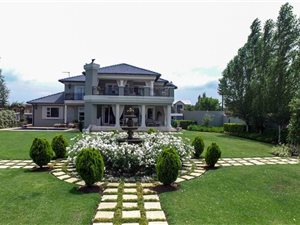 4 Bed House in Helderwyk Estate