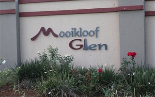8950 m² Land available in Mooikloof Glen