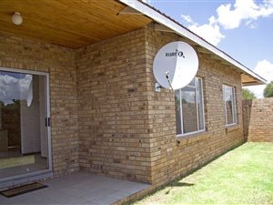 2 Bed Duplex in Dealesville
