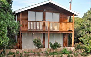 3 Bedroom House in Meerenbosch