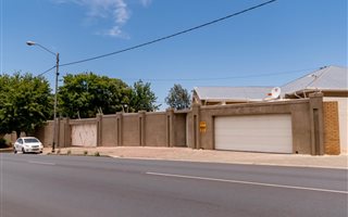 4 Bedroom House in Malvern East