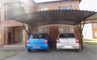 3 Bedroom Apartment in Waterval East