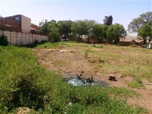 744 m² Land available in Springs Central