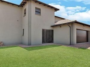 3 Bed House in Halfway House