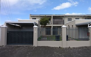 3 Bedroom Townhouse in Southfield