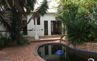 3 Bedroom House in Kensington