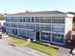 1381 m² Commercial space in Gonubie