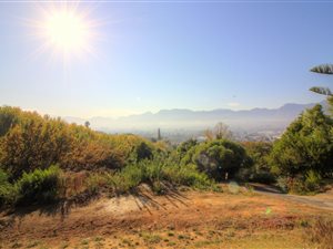 1940 m² Land available in Paarl Central East