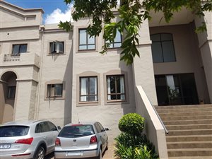 140 m² Commercial space in Lynnwood