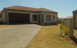 3 Bedroom Townhouse in Jackaroo Park