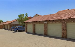 2 Bedroom Townhouse in Theresa Park