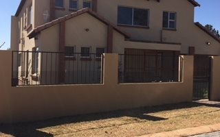 3 Bedroom House in Kameeldrift West