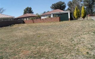 439 m² Land available in Denneoord