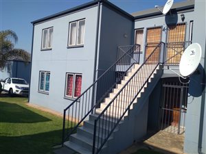 2 Bed Apartment in Suiderberg