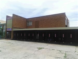 14 Bed Apartment in Selection Park