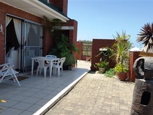 4 Bedroom House in Hartenbos