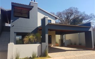 2 Bedroom Apartment in Waterkloof