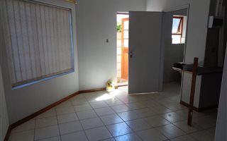 1 Bedroom House in Vredekloof