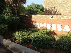 2 Bedroom Townhouse in Wilgeheuwel