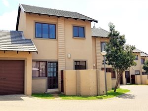 2 Bed Duplex in Country View Estate