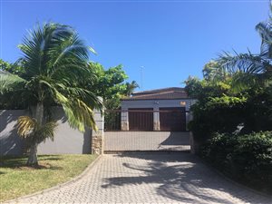 8 Bed House in Meerensee