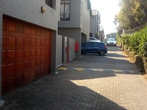 3 Bed Townhouse in Corlett Gardens