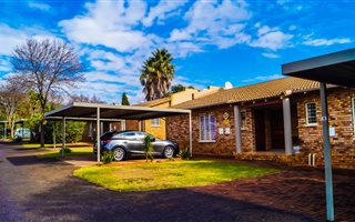 2 Bedroom Simplex in Wilgeheuwel