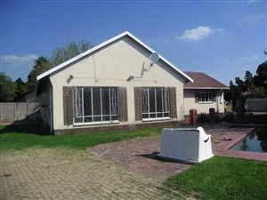 3 Bed House in Brackendowns
