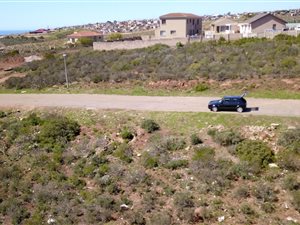 525 m² Land available in Mossel Bay Central