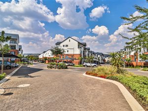 3 Bed Townhouse in Linbro Park