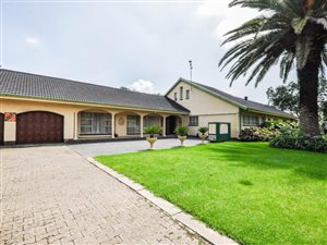 4 Bed House in Buyscelia