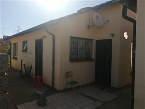 3 Bed House in Dobsonville